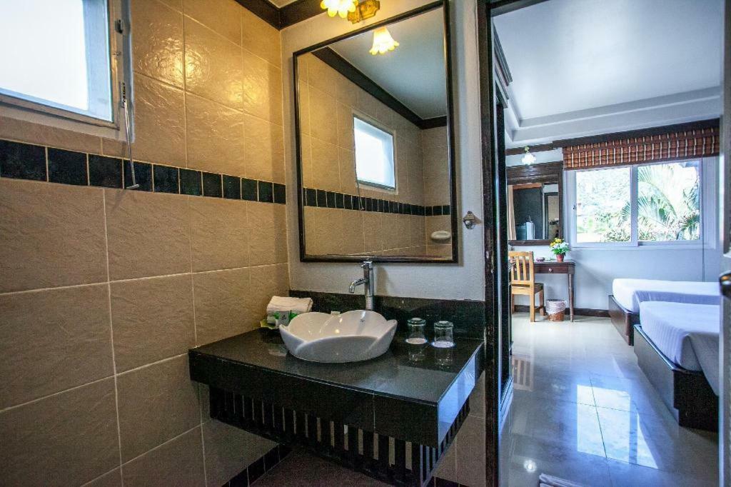 P.P. Casita - Adult Only Hotel Phi Phi Don Exterior photo